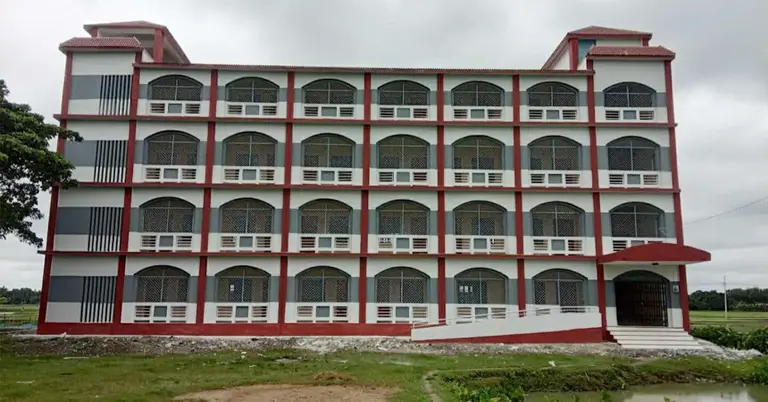 নেত্রকোণার কলেজ ভবন